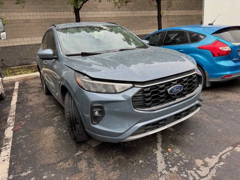 Used 2023 Ford Escape ST-Line Select w/ Tech Pack #2 image 5