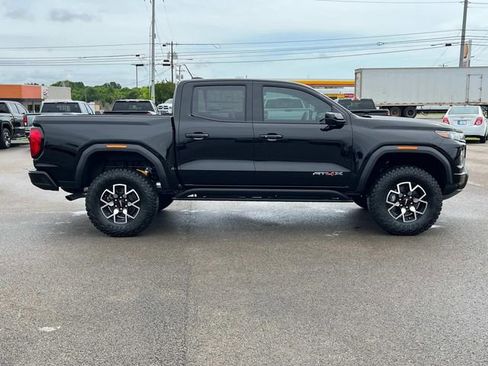 New 2025 GMC Canyon AT4 w/ AT4X Package image 2