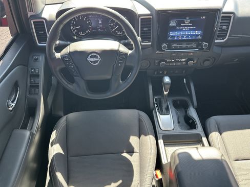 Used 2024 Nissan Frontier SV w/ SV Convenience Package image 23