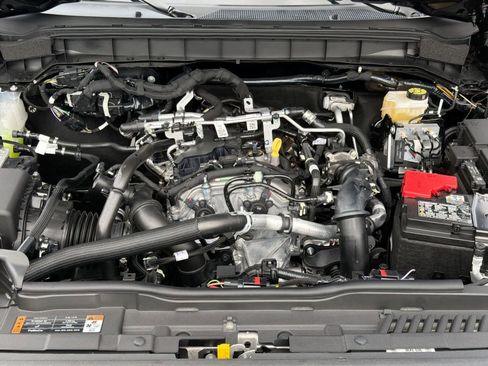 New 2025 Ford Bronco Big Bend w/ Black Diamond Package image 15