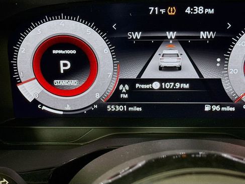 Used 2023 Nissan Pathfinder Platinum image 35