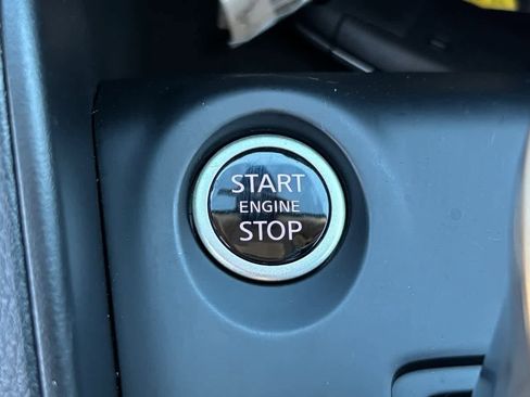 Certified 2025 Nissan Kicks Play S image 23