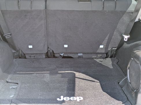 Used 2012 Jeep Wrangler Unlimited Sahara w/ Connectivity Group image 12