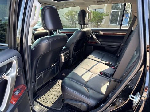 Used 2013 Lexus GX 460 Premium AWD/4WD image 22