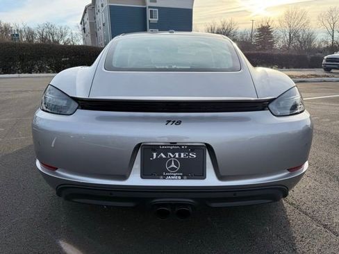 Used 2024 Porsche 718 Cayman w/ Premium Package image 6