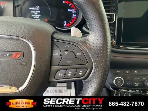 Used 2025 Dodge Durango GT AWD/4WD image 16