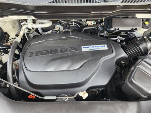 Used 2018 Honda Pilot Elite image 34