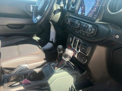 Used 2020 Jeep Gladiator Rubicon AWD/4WD image 24