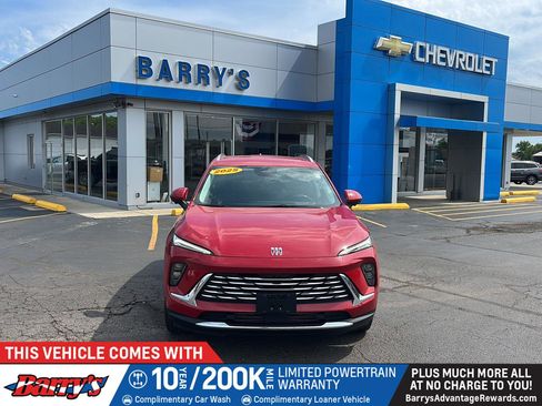 Used 2025 Buick Envision Preferred AWD/4WD image 1
