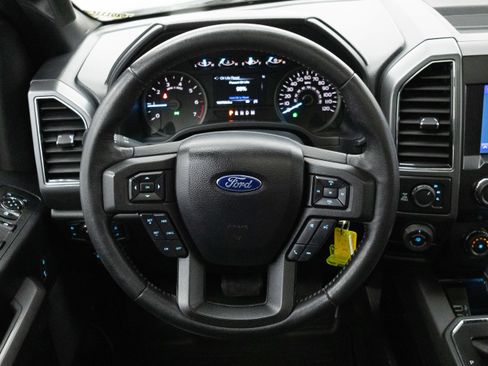 Used 2020 Ford F150 XLT w/ Equipment Group 302A Luxury AWD/4WD image 34