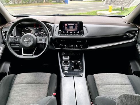 Used 2021 Nissan Rogue SV image 15