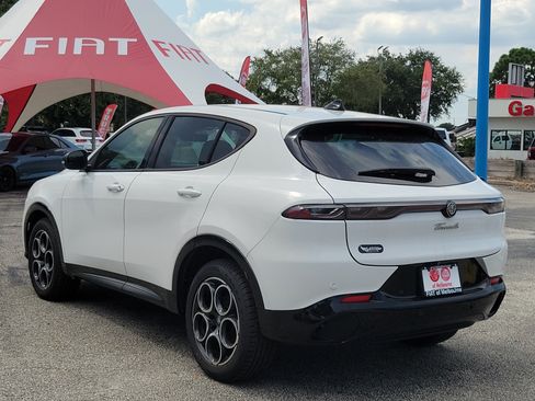 Used 2025 Alfa Romeo Tonale AWD/4WD image 3