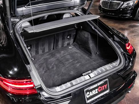 Used 2018 Porsche Panamera 4 image 50