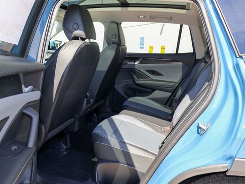 New 2026 Volkswagen Tiguan SE AWD/4WD image 16