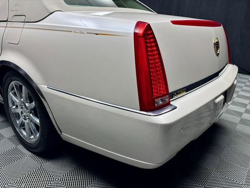 Used 2008 Cadillac DTS Performance FWD image 12