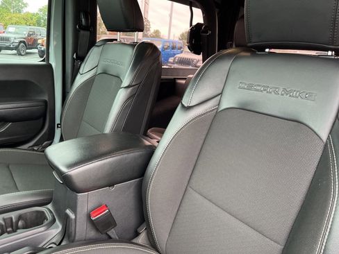 Used 2023 Jeep Wrangler Freedom Edition image 45