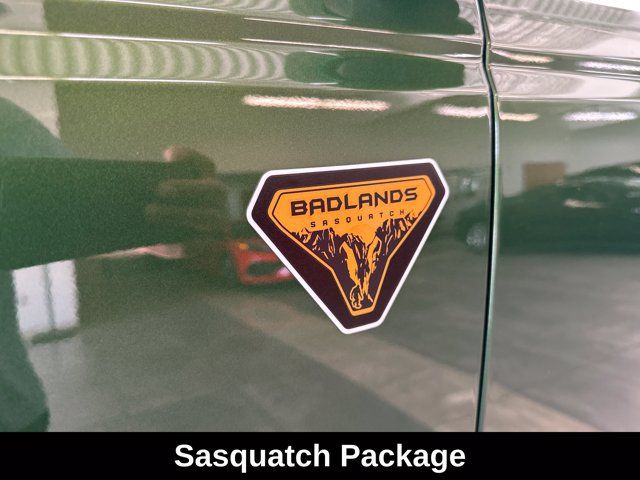 Used 2023 Ford Bronco Badlands w/ Sasquatch Package AWD/4WD image 5