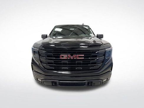 Used 2025 GMC Sierra 1500 Elevation image 10