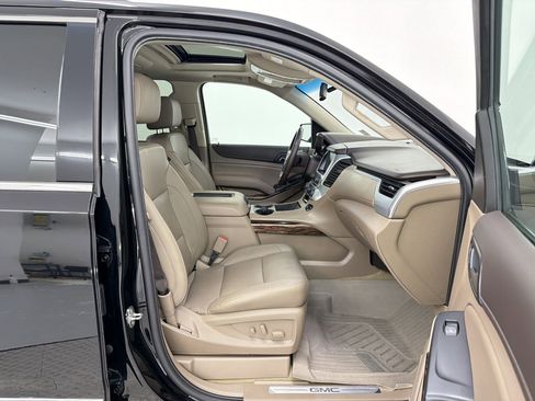 Used 2018 GMC Yukon SLT w/ Premium Edition image 30