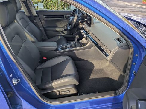 Used 2023 Honda Civic Touring image 21