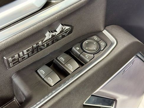 Used 2023 Chevrolet Silverado 1500 High Country w/ High Country Premium Package AWD/4WD image 20