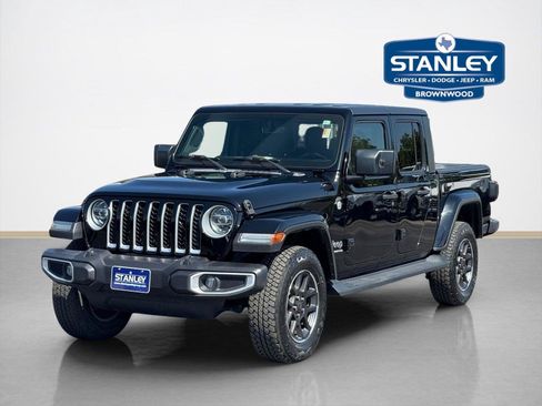 Used 2020 Jeep Gladiator Overland AWD/4WD image 3