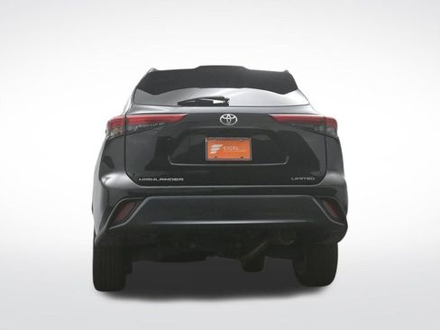 Used 2022 Toyota Highlander Limited image 38