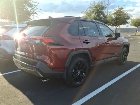 Used 2019 Toyota RAV4 Limited AWD/4WD image 4