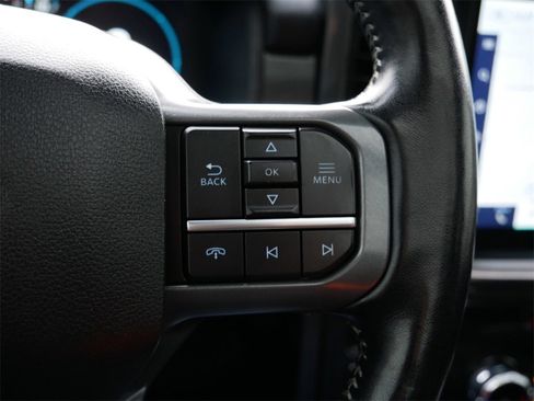 Used 2022 Ford F150 Lariat w/ Equipment Group 502A High image 19