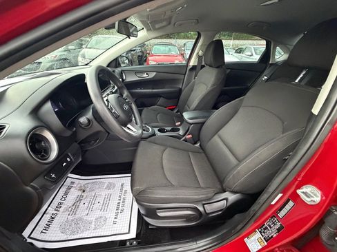 Used 2021 Kia Forte LXS FWD image 8