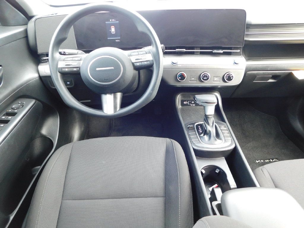 Used 2026 Hyundai Kona SE FWD image 15