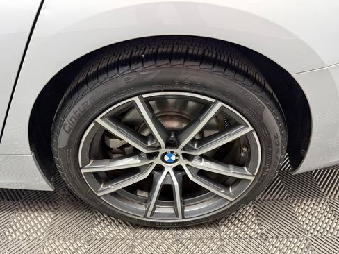 Used 2019 BMW 330i Sedan w/ Convenience Package RWD image 20