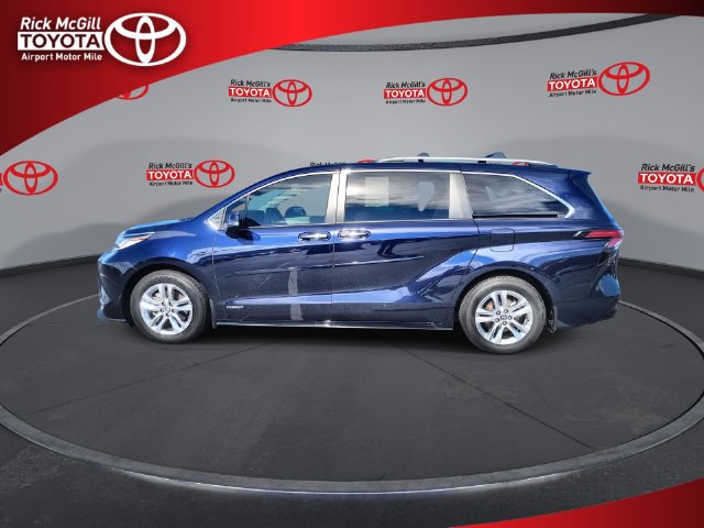 Used 2021 Toyota Sienna Limited FWD image 5