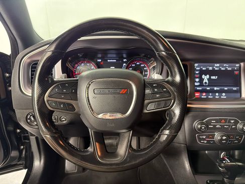 Used 2020 Dodge Charger R/T w/ Blacktop Package RWD image 15
