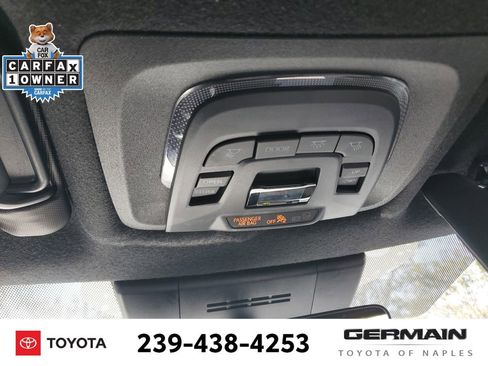 Certified 2023 Toyota Corolla Cross XSE image 34