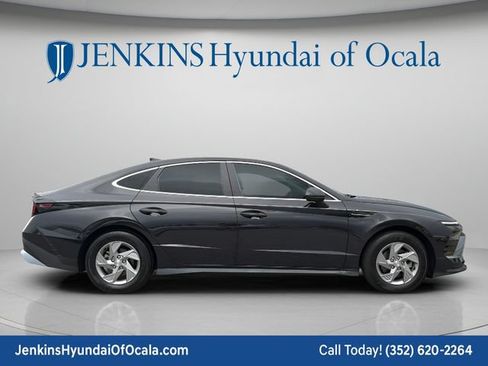 Certified 2025 Hyundai Sonata SE FWD image 2