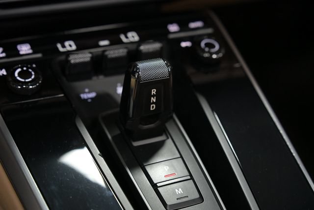 Used 2021 Porsche 911 Carrera image 44