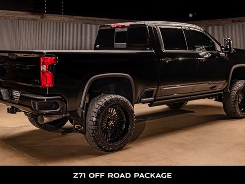 Used 2024 Chevrolet Silverado 2500 High Country w/ High Country Premium Package image 10