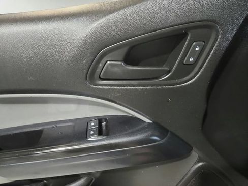 Used 2017 Chevrolet Colorado W/T w/ WT Convenience Package AWD/4WD image 17