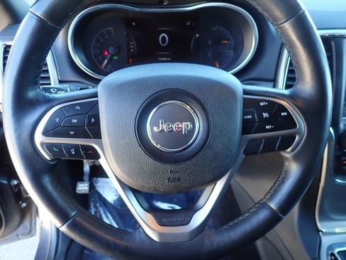 Used 2018 Jeep Grand Cherokee Limited w/ Luxury Group II image 15