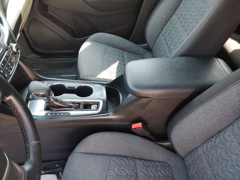 Used 2023 Chevrolet Equinox LT FWD image 23