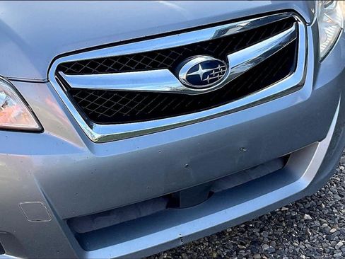 Used 2010 Subaru Legacy 2.5i Premium image 30