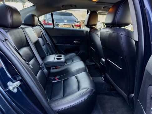 Used 2014 Chevrolet Cruze LT w/ RS Package image 27