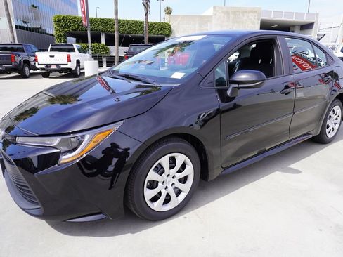 Certified 2026 Toyota Corolla LE image 4