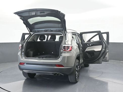 Used 2022 Jeep Compass Limited image 74