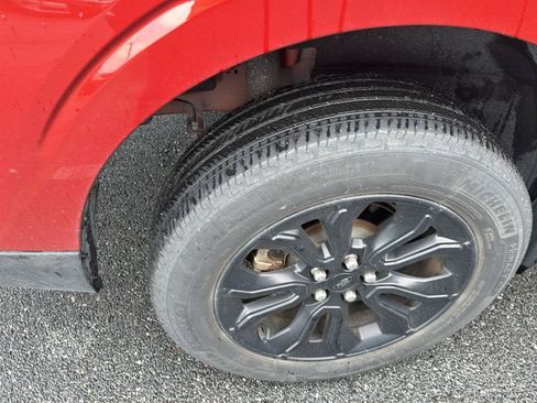 Used 2024 Ford Maverick Lariat w/ Black Appearance Package FWD image 9
