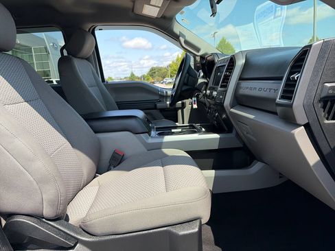 Used 2020 Ford F250 XLT w/ XLT Premium Package AWD/4WD image 13