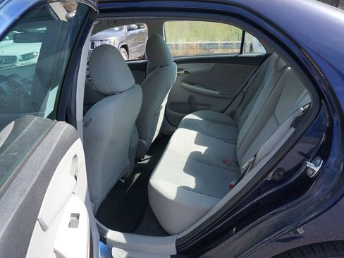 Used 2012 Toyota Corolla LE image 11