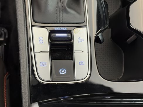 Certified 2025 Hyundai Santa Cruz Limited image 26