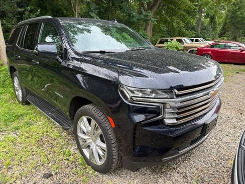 Used 2021 Chevrolet Tahoe High Country AWD/4WD image 3